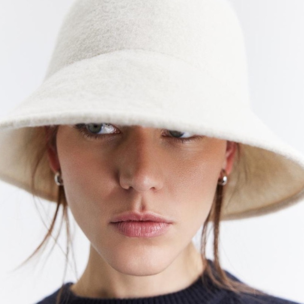 🆕 Zara WOOL BUCKET HAT